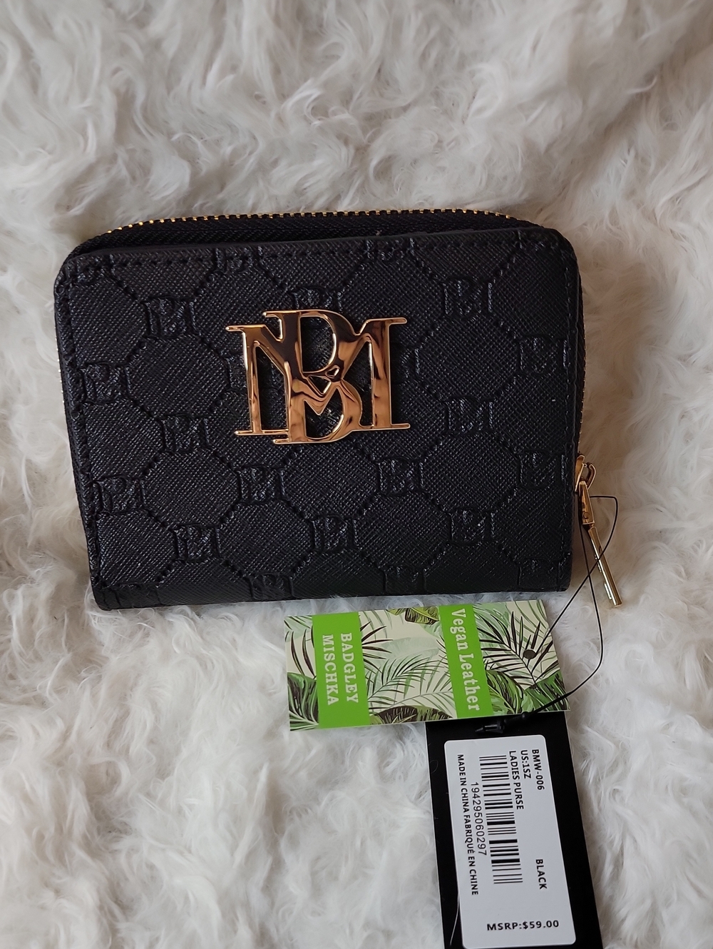 Badgley Mischka Black Textured Zip Wallet w/Gold Hardware